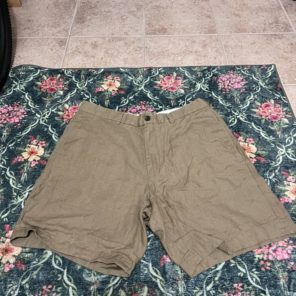 Brooks Brothers Tan Flat Front Shorts